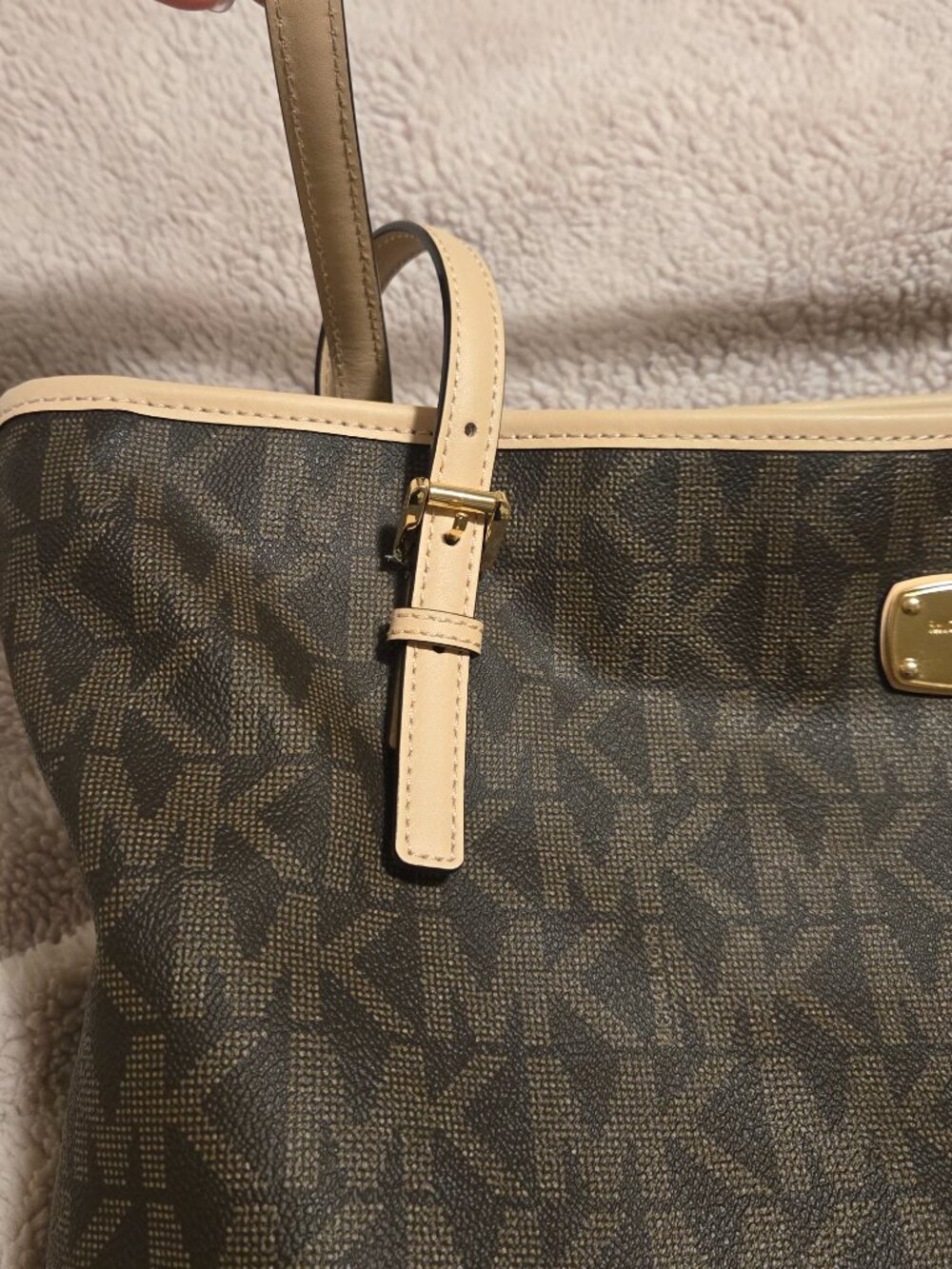 Michael Kors Authentic Tote/Diaper Bag - Picture 4 of 15